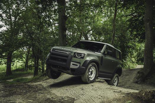 2020 Land Rover Defender 90 D240 SE Explorer Pack