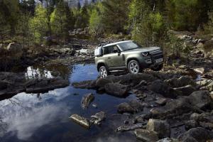 Land Rover Defender 90 D240 SE Adventure Pack 2020 года