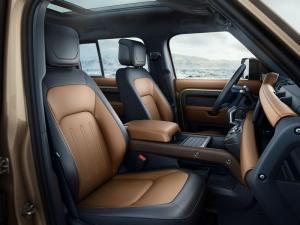 Land Rover Defender 90 D240 SE Adventure Pack 2020 года