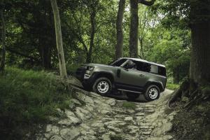 Land Rover Defender 90 D240 SE Explorer Pack 2020 года