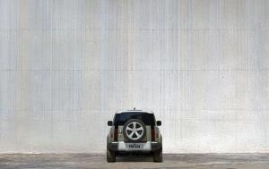 Land Rover Defender 90 D240 SE Urban Pack 2020 года