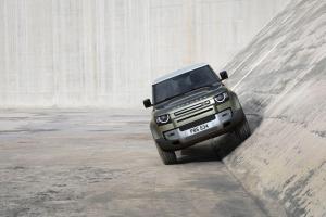 Land Rover Defender 90 D240 SE Urban Pack 2020 года