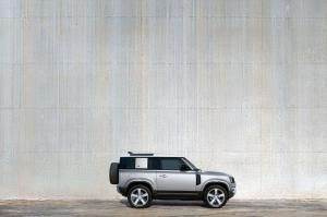 Land Rover Defender 90 D240 SE Urban Pack 2020 года