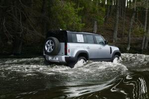 Land Rover Defender 110 Country Pack First Edition 2020 года