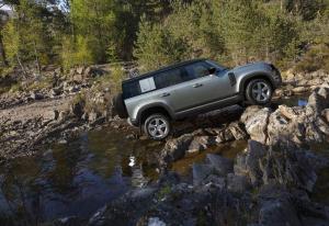 Land Rover Defender 110 Country Pack First Edition 2020 года