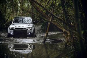 Land Rover Defender 110 Country Pack First Edition 2020 года