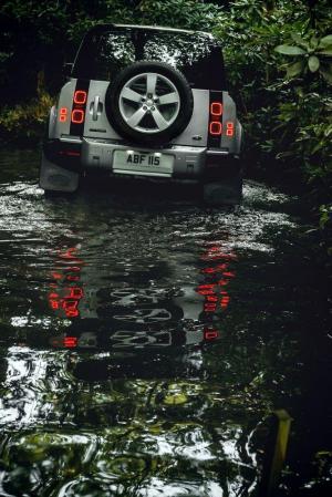 Land Rover Defender 110 Country Pack First Edition 2020 года