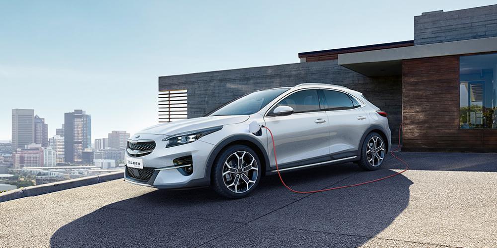 Новые гибридные автомобили Kia Ceed