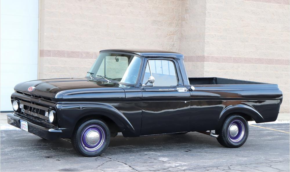Ford F-100 Custom Cab Pick Up