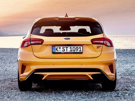 Ford Focus ST 2019 года