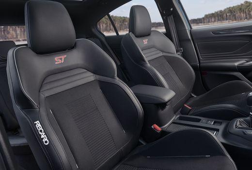Ford Focus ST 2019 года