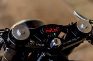 BMW K100 by Retrorides