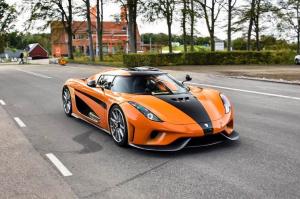 Koenigsegg Regera in Orange 2019 года