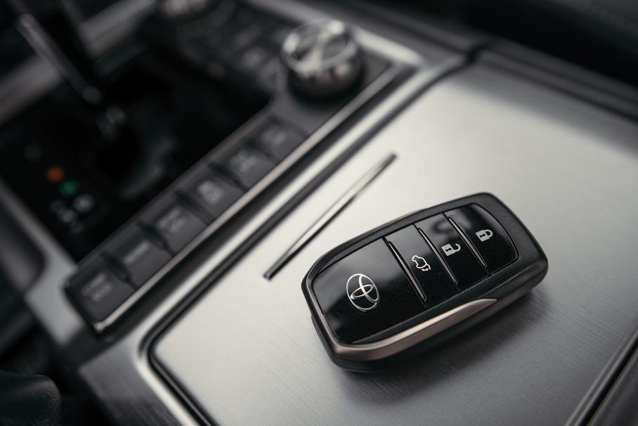 2019 Toyota Land Cruiser 200