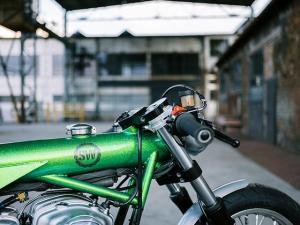 Kawasaki W800 Wasabi by Schlachtwerk