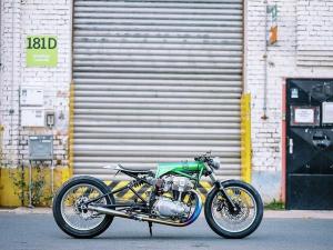 Kawasaki W800 Wasabi by Schlachtwerk