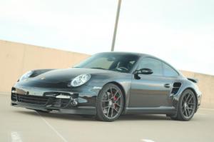 Porsche 911 Turbo 2007 года соблазнит своей 6-ступенчатой коробкой передач и карбоновым пакетом