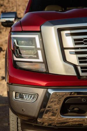 Nissan Titan Platinum Reserve Crew Cab 2019 года