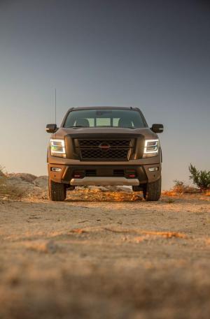 Nissan Titan Pro4X Crew Cab 2019 года