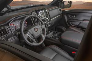 Nissan Titan Pro4X Crew Cab 2019 года
