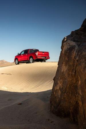 Nissan Titan SL Crew Cab 2019 года