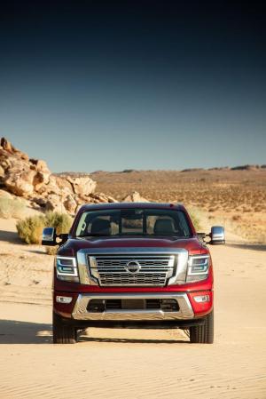 Nissan Titan SL Crew Cab 2019 года