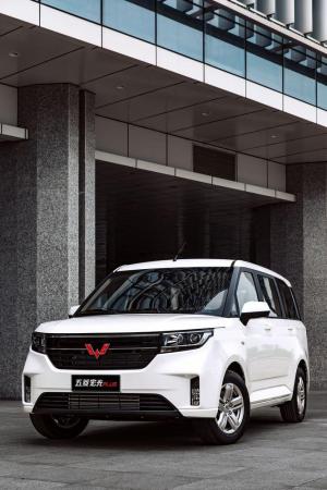 WuLing Hongguang Plus 2019 года
