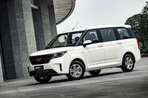 WuLing Hongguang Plus 2019 года