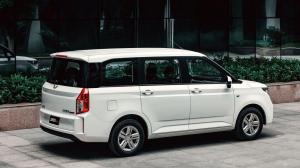 WuLing Hongguang Plus 2019 года