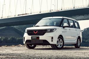 WuLing Hongguang Plus 2019 года