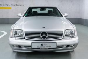Один из 12 Mercedes-Benz SL 320 Mille Miglia 2000 года