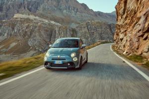 Abarth 695 70 Anniversario 2019 года