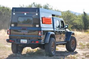 Jeep Gladiator Rubicon AT Summit Habitat Camper by Adventure Trailers 2019 года