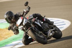 Triumph Street Triple 765 RS 2020 года