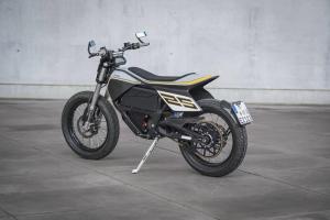 Zero FX Quiet Riot by ClayMoto
