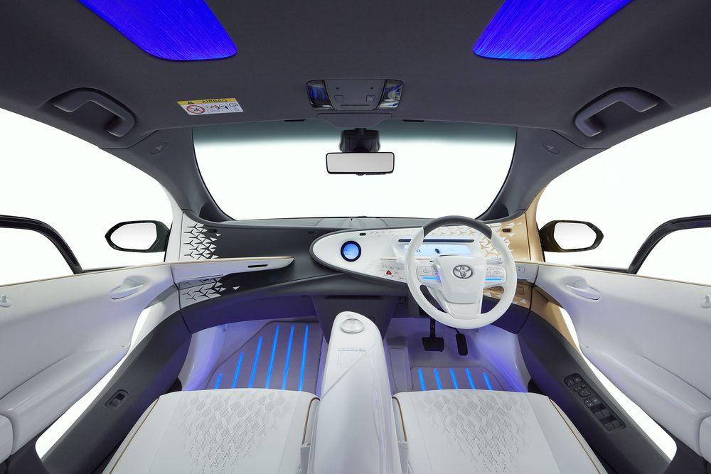 Toyota LQ 2019 года