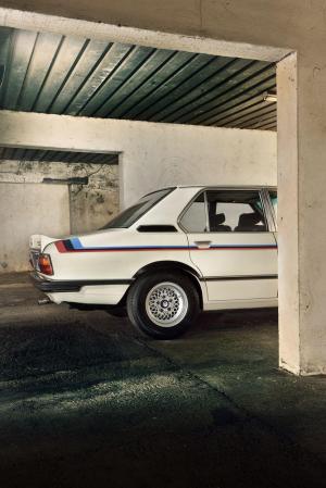 BMW 530 MLE 1976 года