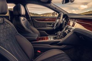 Bentley Flying Spur Blackline 2019 года