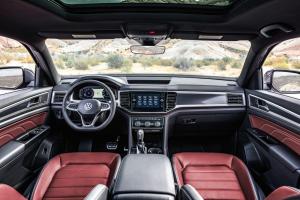 Volkswagen Atlas Cross Sport R-Line 2019 года
