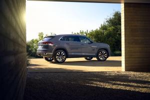 Volkswagen Atlas Cross Sport R-Line 2019 года