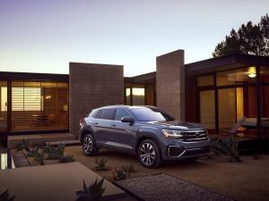 Volkswagen Atlas Cross Sport R-Line 2019 года