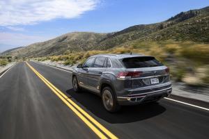 Volkswagen Atlas Cross Sport R-Line 2019 года