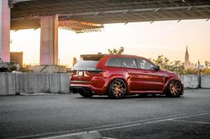 Jeep Grand Cherokee SRT8 on Ferrada Wheels (USF02)