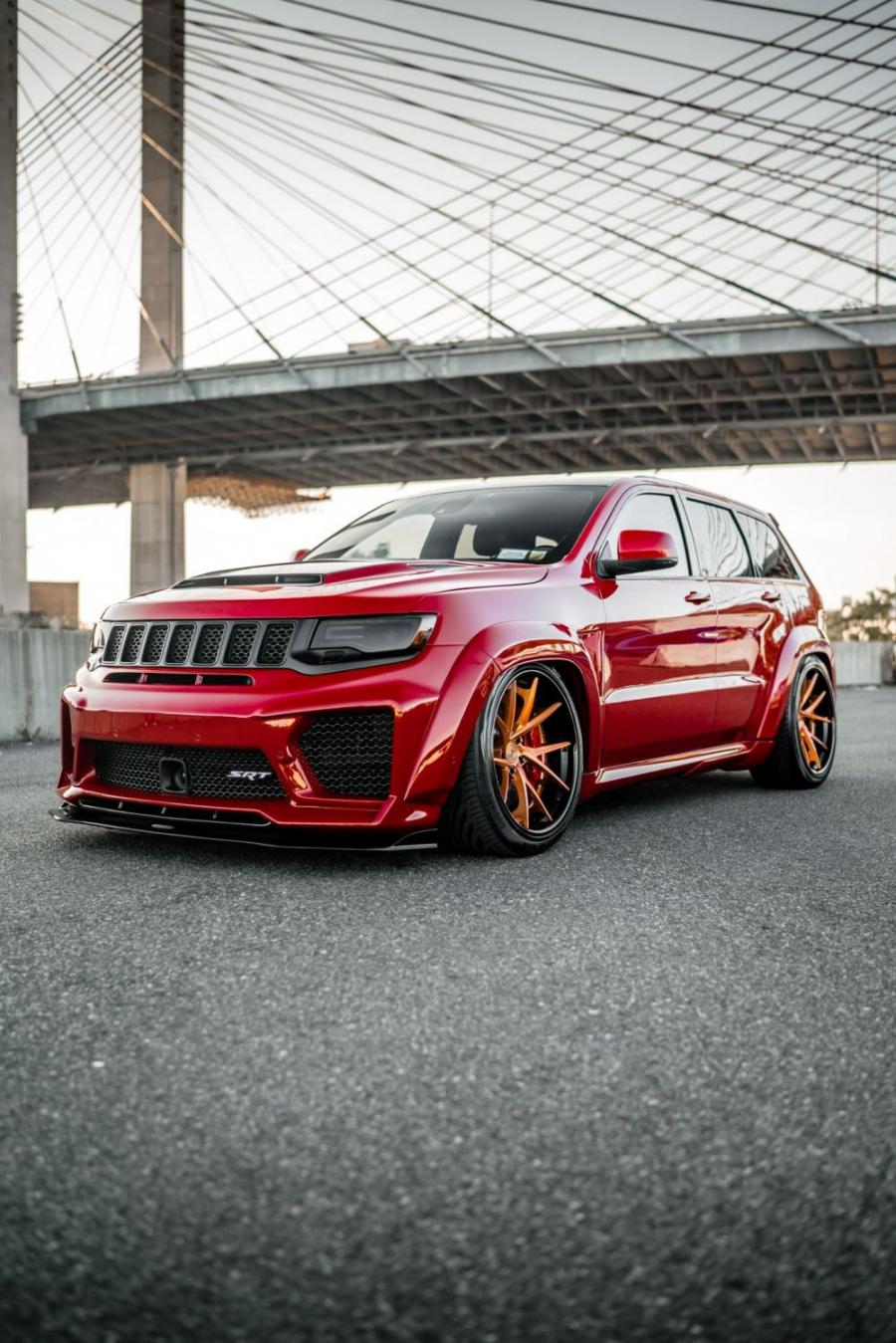 Посмотрите на этот безумный Jeep Grand Cherokee SRT8, мощностью 1,200 л.с.