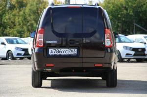 Lada Largus с дополнительным багажником Shuttle box