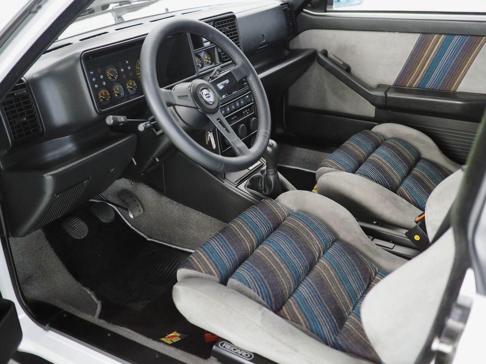 Lancia Delta HF Integrale 8V 1988 года