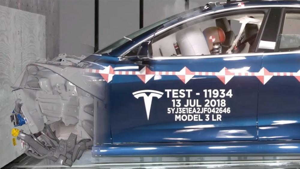 Секретные тесты на безопасность Tesla появились в сети