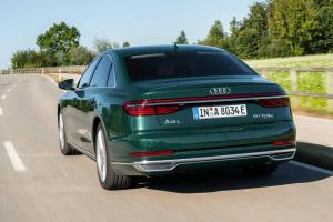 Audi A8L 60 TFSI e Quattro 2019 года