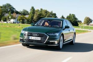 Audi A8L 60 TFSI e Quattro 2019 года