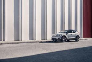 Volvo XC40 Recharge P8 AWD 2019 года